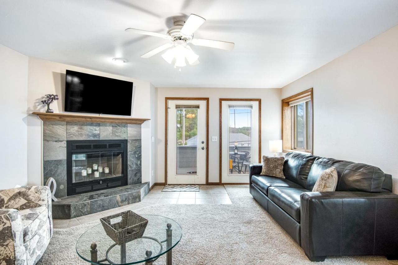Lighthouse Cove Condo Resort Wisconsin Dells Exterior photo